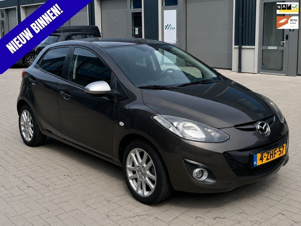 Mazda 2 | 1.3 | Navi | Stoelverw | Dealer OH | Nieuwstaat, Auto's, Mazda, Voorwielaandrijving, 31 €/maand, 4 cilinders, Bruin
