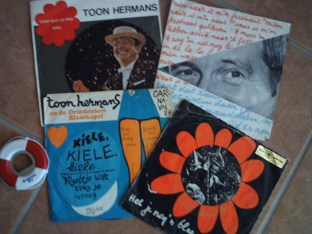 4 X vinyl -- toon hermans -- 8a, 7 inch, Ophalen of Verzenden, Zo goed als nieuw, Fotohoes