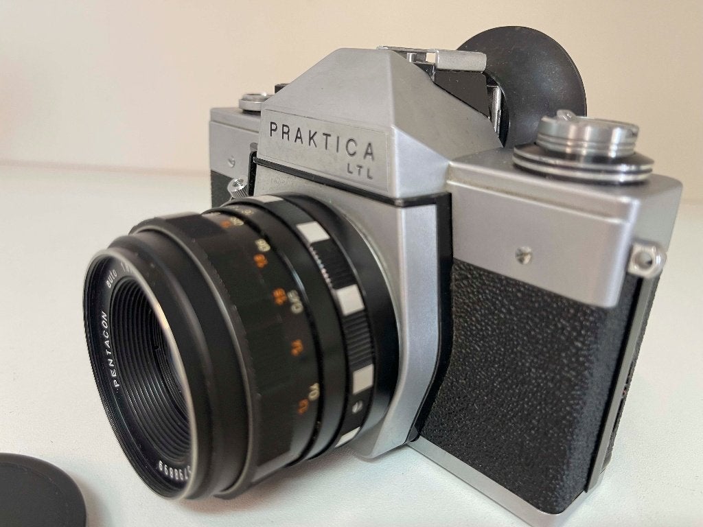 Praktica LTL met een Pentacon auto 1.8/50mm lens en extras, Praktica, Spiegelreflex, N, Ophalen of Verzenden