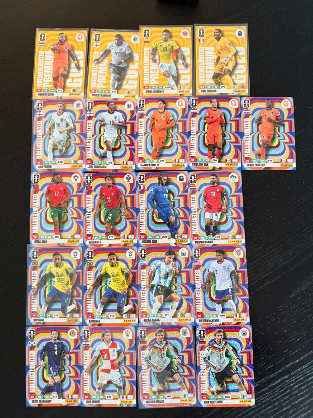 Panini FIFA World Cup 2026 Adrenalyn XL – Grote Bundel., Ophalen of Verzenden, Zo goed als nieuw, Meerdere kaarten, Foil