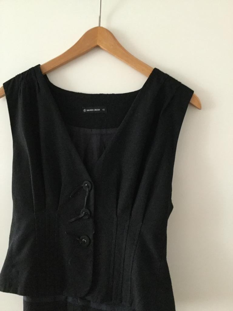 Zwart gilet met stippen, lintjes en smockwerk - Maat 42, Zwart, Maat 42/44 (L), Ophalen of Verzenden, Zo goed als nieuw