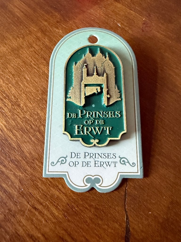 Efteling pin - De Prinses op de Erwt, Ophalen of Verzenden, Nieuw, Button of Speldje