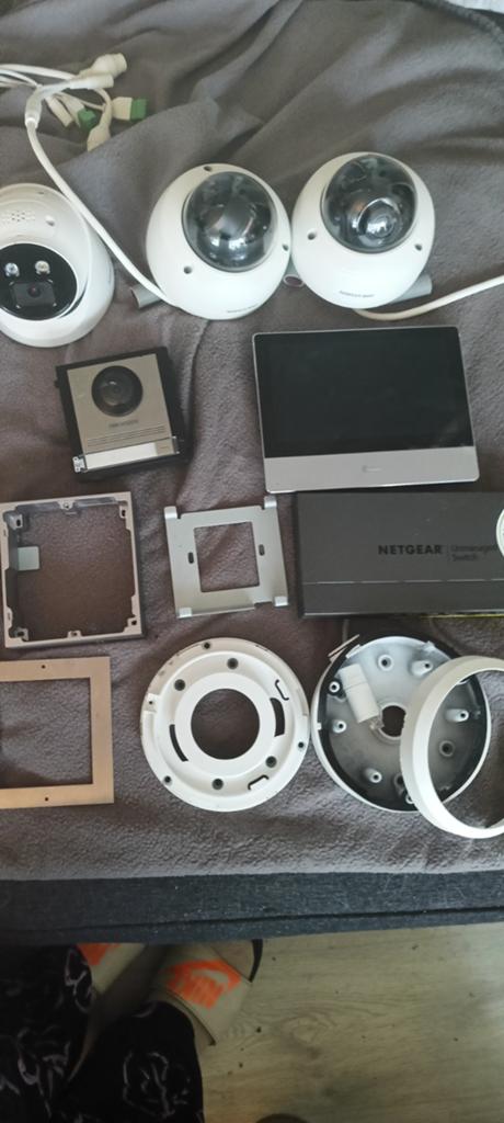 Hikvision Beveiligingscamera Set met Intercom en deurbel, Ophalen, Zo goed als nieuw