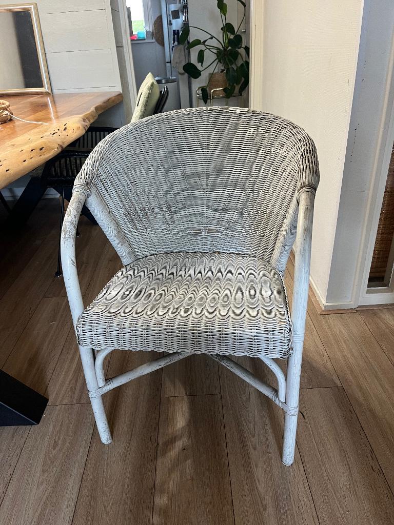 2 witte vintage rotan stoelen, Ophalen, Gebruikt, Twee, Wit