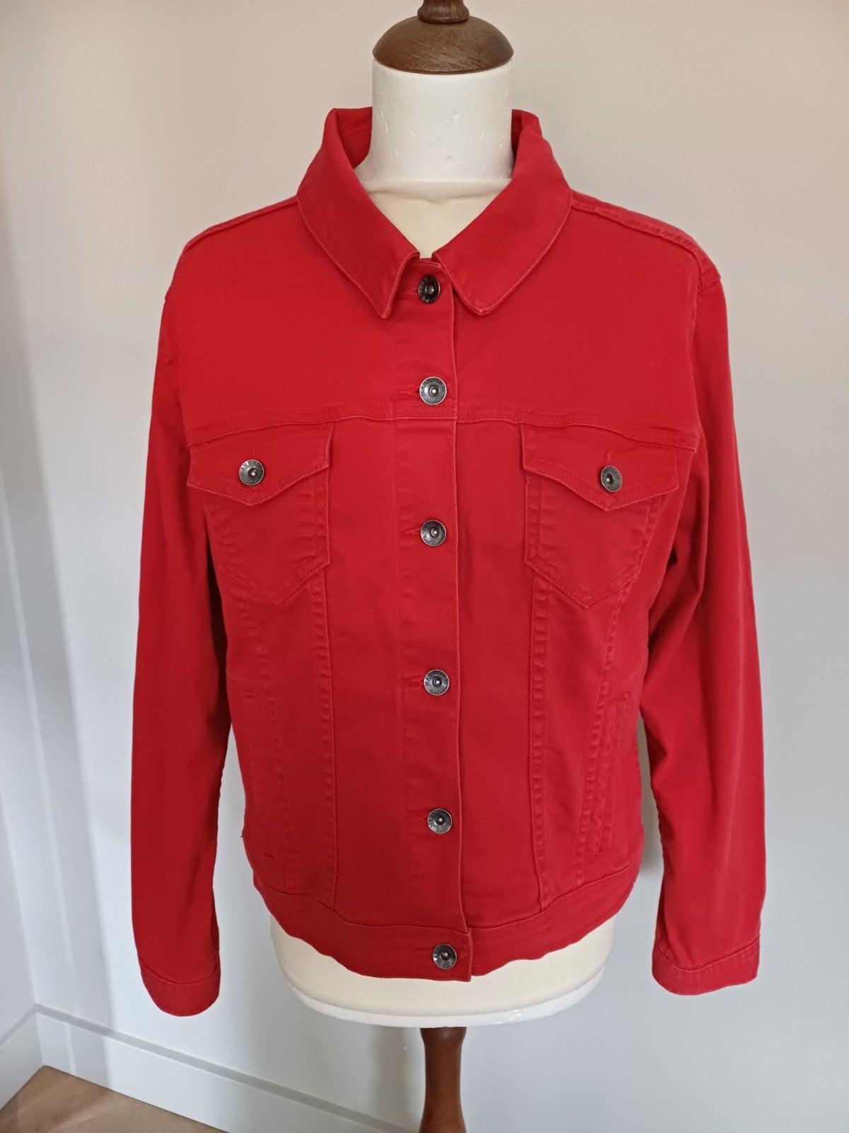 Mark Adam New York Rood Jeansjasje Maat 42, Kleding | Dames, Maat 42/44 (L), Ophalen of Verzenden, Zo goed als nieuw, Mark Adam New York