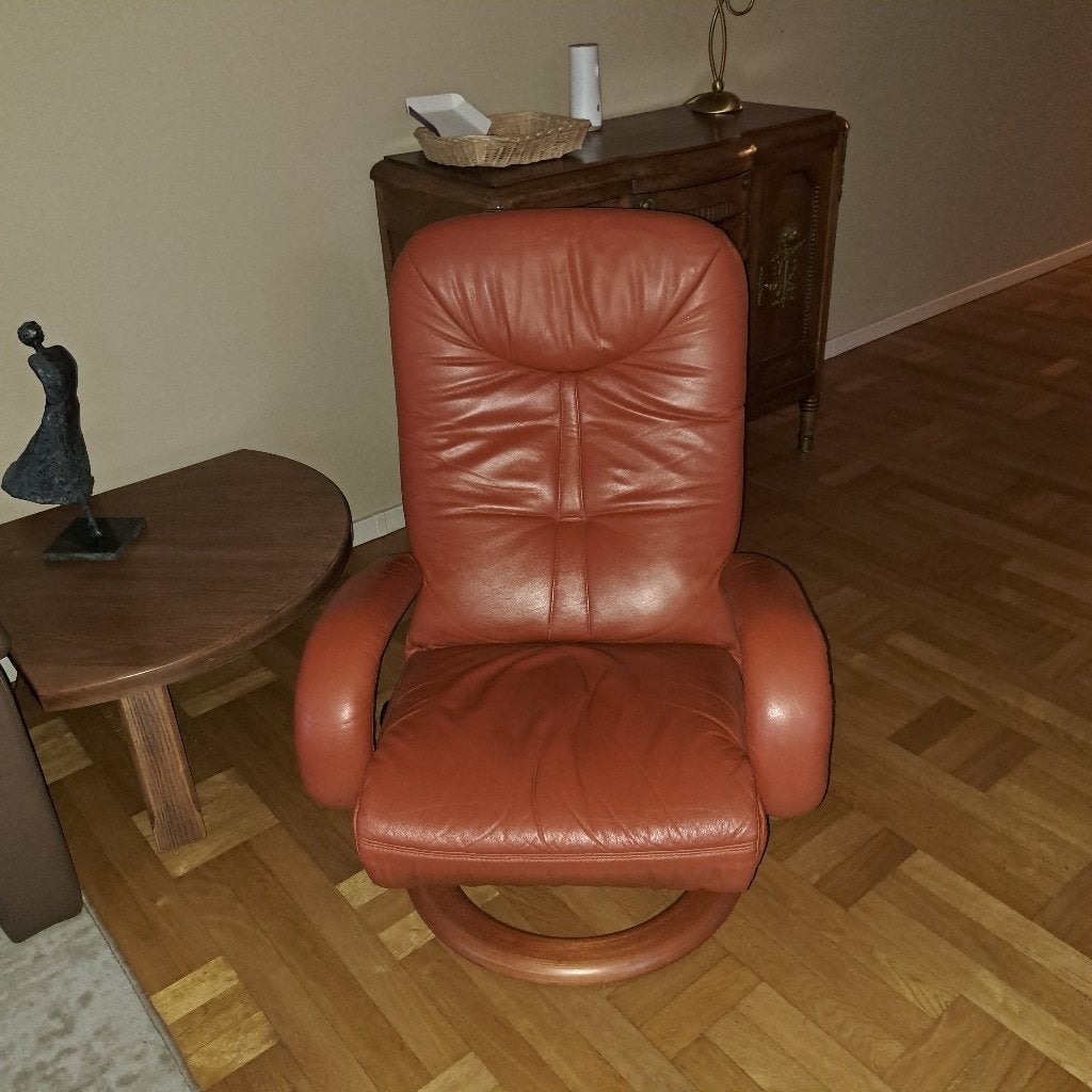 Leren relaxstoel, Huis en Inrichting, Ophalen, Gebruikt, Minder dan 75 cm, Hout