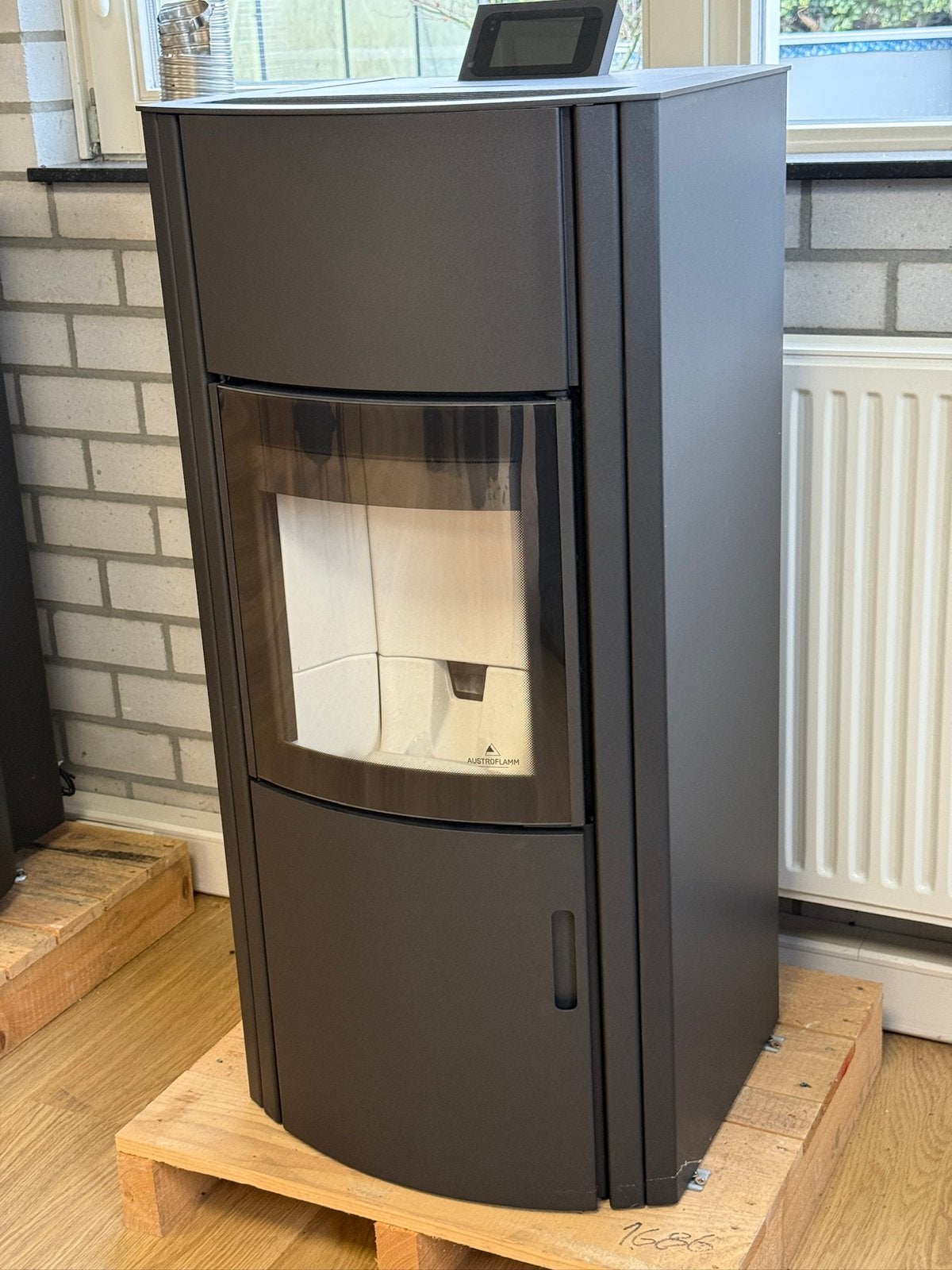Nieuwe Austroflamm Polly 2.0 8Kw, Huis en Inrichting, Kachels, Ophalen, Nieuw, Pelletkachel, Vrijstaand
