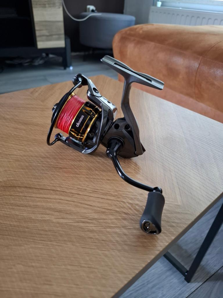 Okuma Inspira 2500A Spinmolen, Ophalen of Verzenden, Zo goed als nieuw, Molen