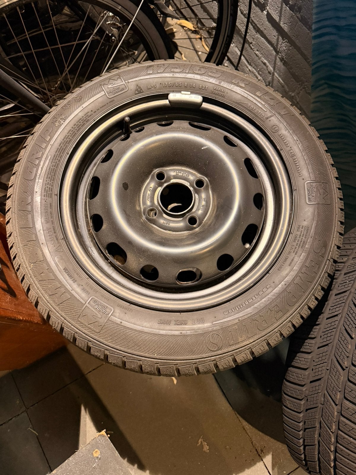 4x100 velgen met winter banden, Auto-onderdelen, Banden en Velgen, Ophalen, 14 inch, Gebruikt, 175 mm