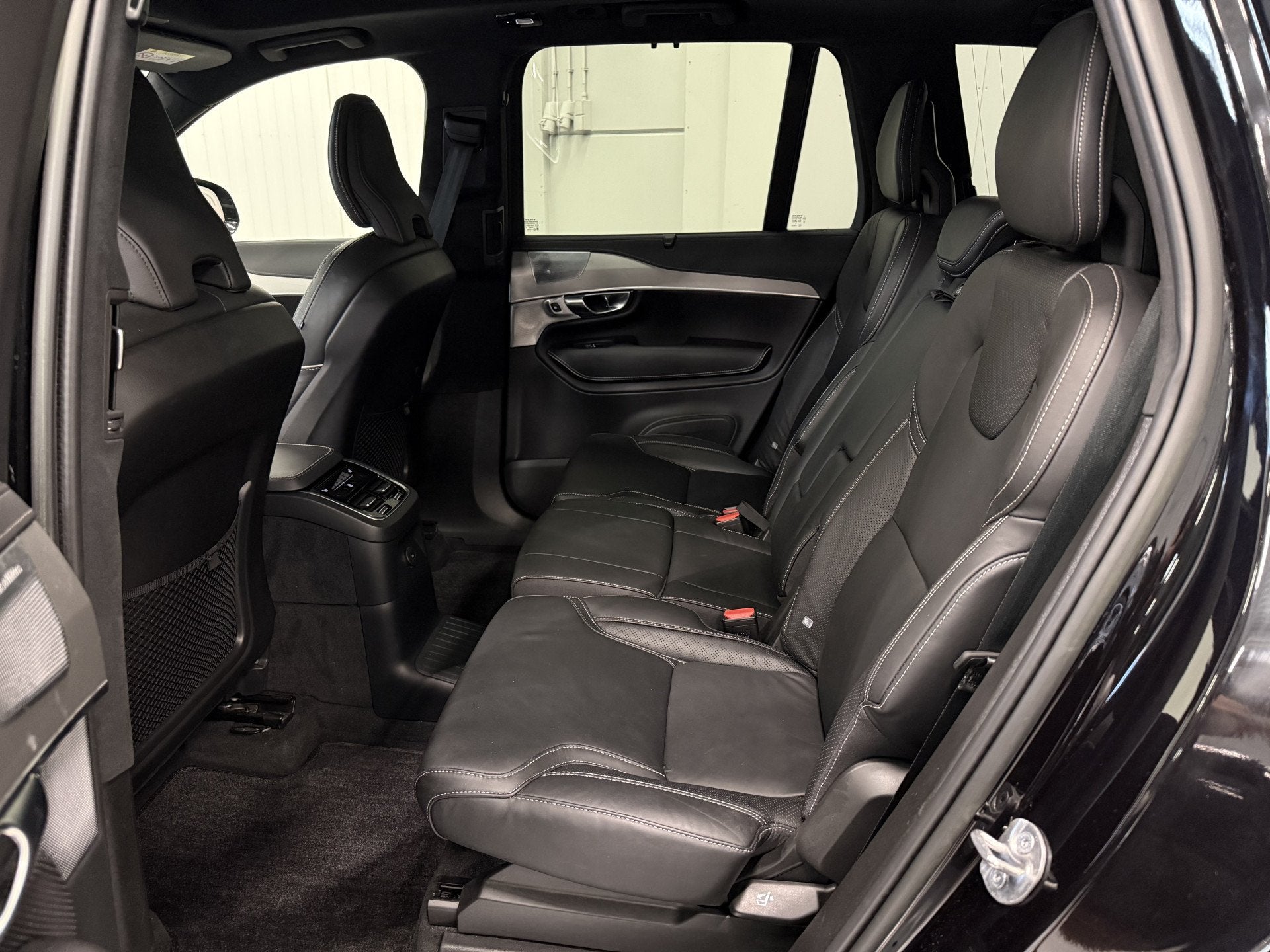 Foto 14 van Volvo XC90 T8 Recharge AWD R-Design PANO/B&W/TREKHAAK/360CAM