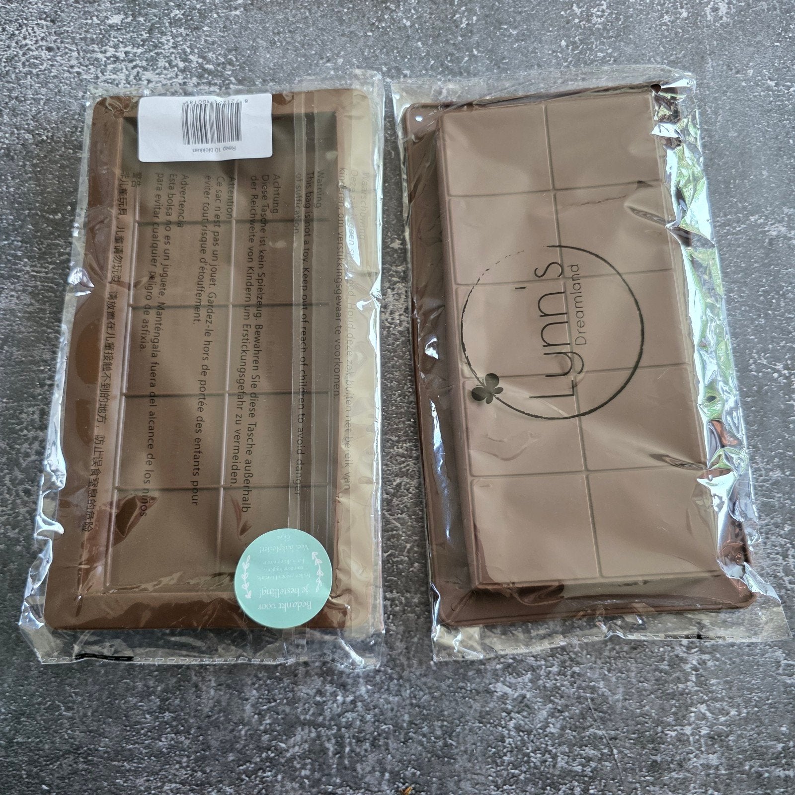 Set van 2 siliconen bakvormen - Mal voor gevulde chocoladere, Ophalen of Verzenden, Nieuw, Taarten, Bakvorm