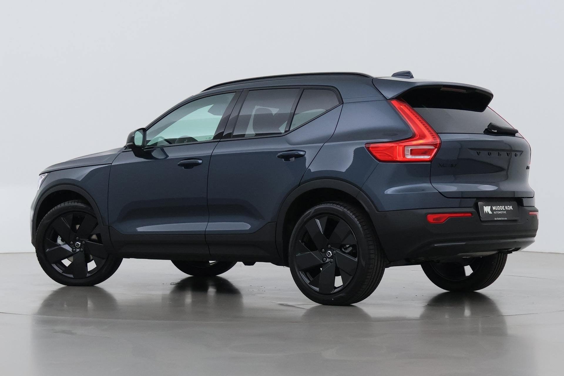 Volvo XC40 2.0 B3 Plus Black Edition | Harman/Kardon | BLIS, Auto's, Gebruikt, Euro 6, 4 cilinders, 1969 cc