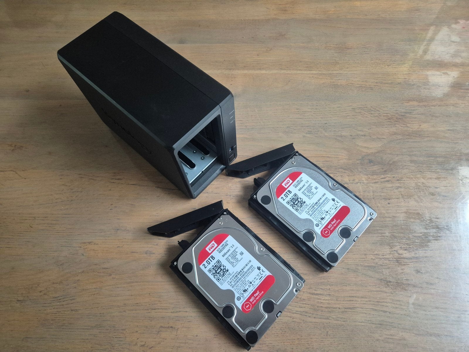 Synology DS723+ NAS met 2x 2TB WD Red Plus HDD's, Ophalen of Verzenden, Zo goed als nieuw