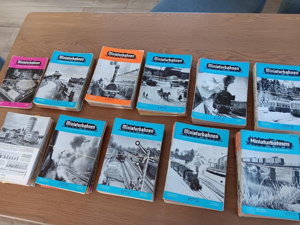 Oude tijdschriften Treinen - Bussen. vanaf 1947 zie omschr., Ophalen of Verzenden, Gebruikt, Trein, Boek of Tijdschrift