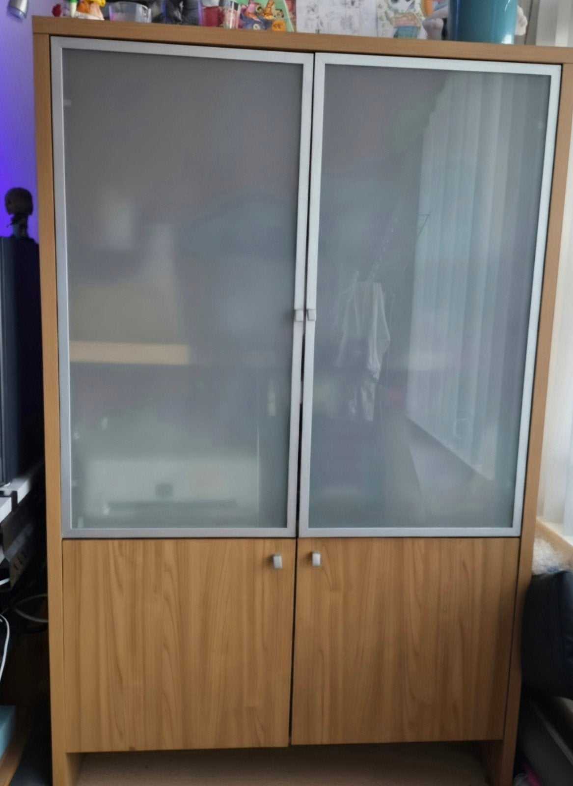 Nette stevige kast met glazen planken en verlichting, Huis en Inrichting, Ophalen, Gebruikt, 25 tot 50 cm, 150 tot 200 cm