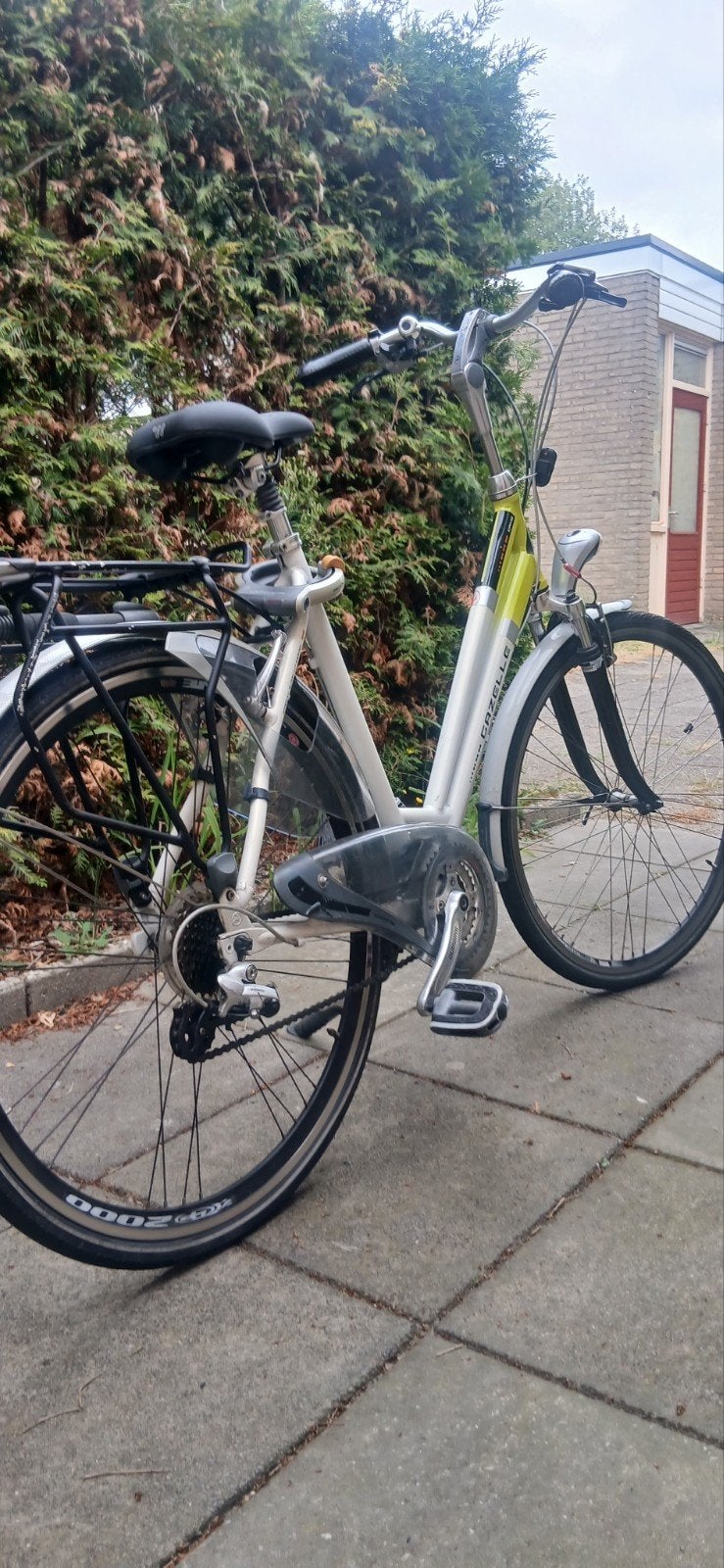 Sportieve Gazelle Medeo damesfiets – 28 inch, Gebruikt, Velgrem, Versnellingen, Ophalen of Verzenden