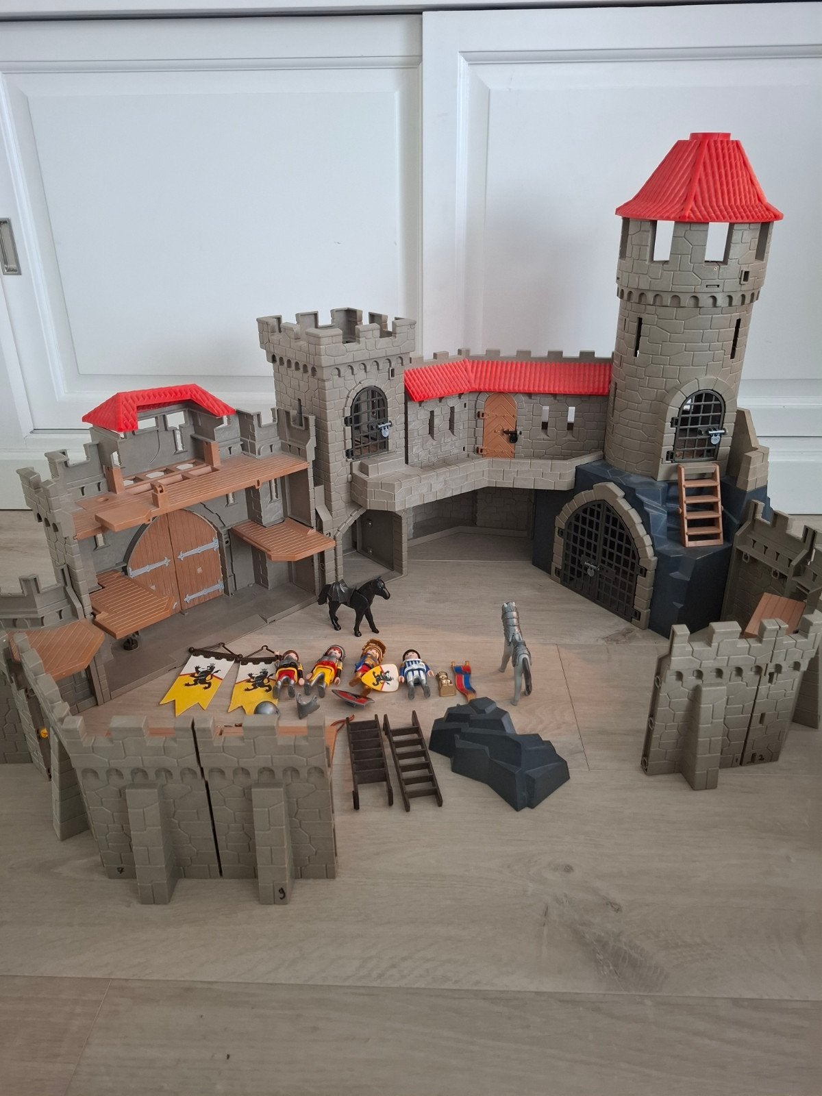 Playmobil Kasteel met ridders en paarden, Ophalen, Complete set, Zo goed als nieuw, Kasteel/Fort
