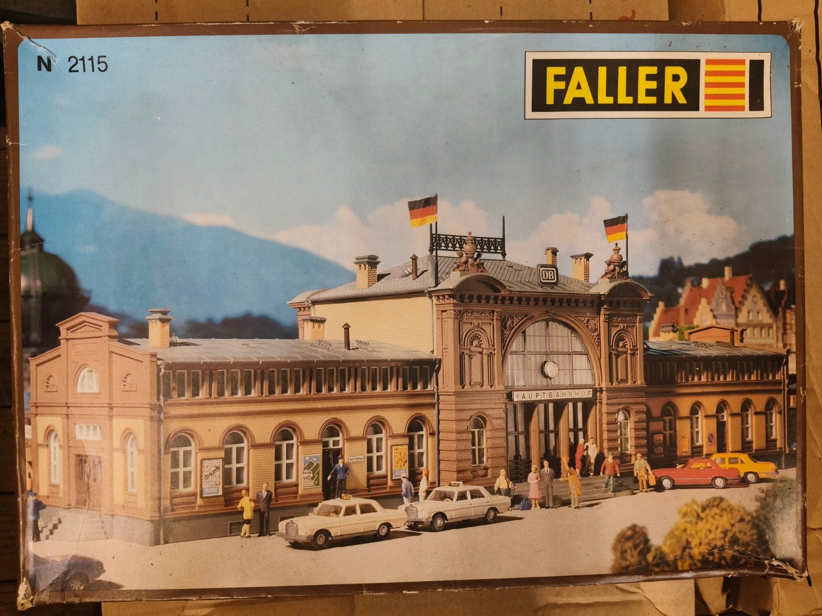 Faller N 2115 Station Mittelstadt - Modelbouw Station, Ophalen of Verzenden, Nieuw, Brug, Tunnel of Gebouw, Overige merken