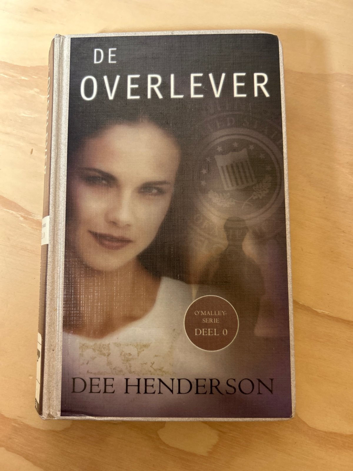 De Overlever - Dee Henderson (O'Malley-serie Deel 0), Boeken, Ophalen of Verzenden, Gelezen