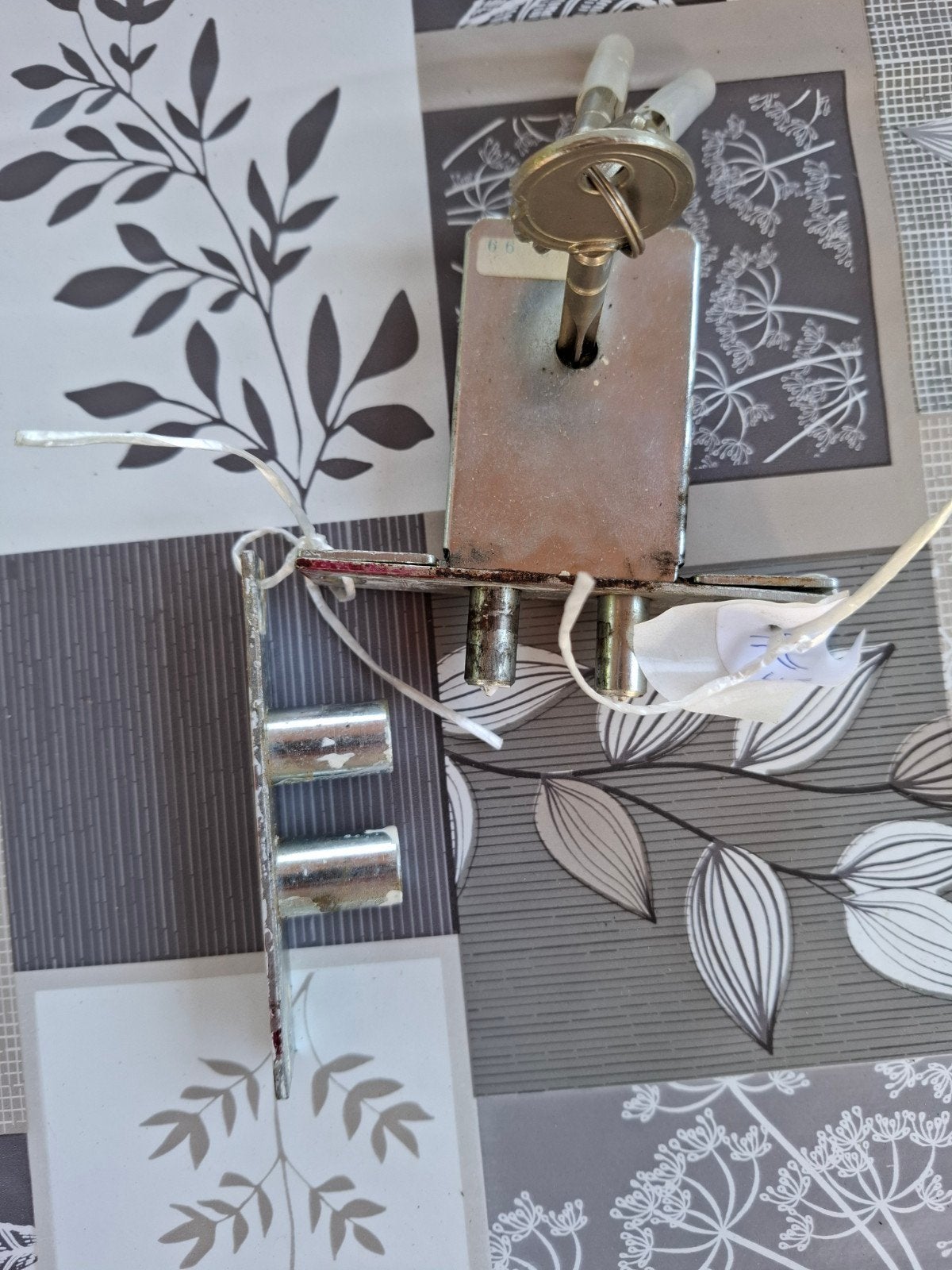 Deurslot met sleutel voor deelbare deur. Afh. In Geleen €25., Ophalen, Gebruikt, IJzer, Slot