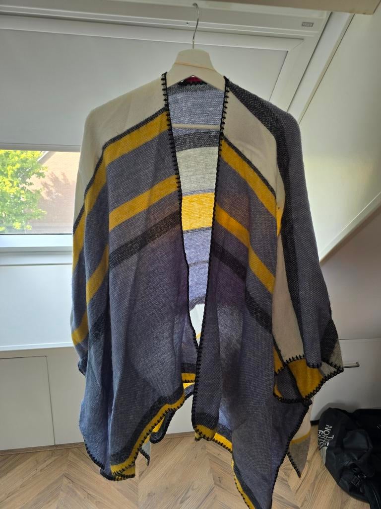 Gekleurde omslagdoek van Tom Tailor - One Size, Ophalen of Verzenden, Zo goed als nieuw