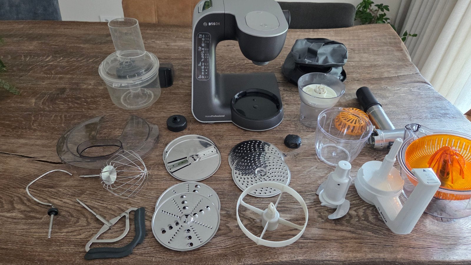 Bosch MUM5 HomeProfessional Keukenmachine met accessoires, Witgoed en Apparatuur, Keukenmixers, Gebruikt, 3 snelheden of meer