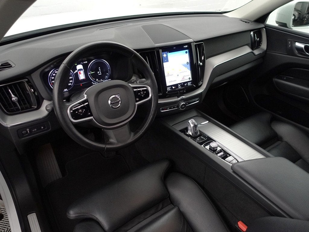 Volvo XC60 2.0 T8 Twin Engine AWD Inscription Blackpack Aut-, Auto's, Volvo, Automaat, Gebruikt, 320 pk, Wit