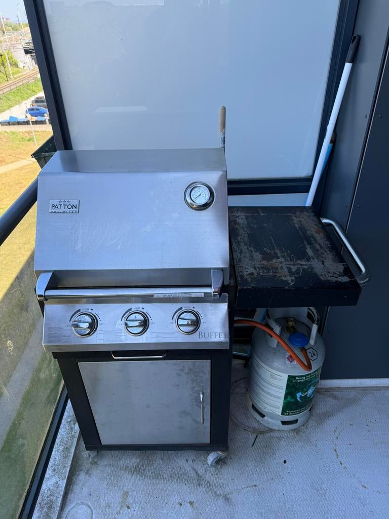 Patton Buffet 3-zone gasbarbecue met volle gastank, Ophalen, Gebruikt, Met accessoires