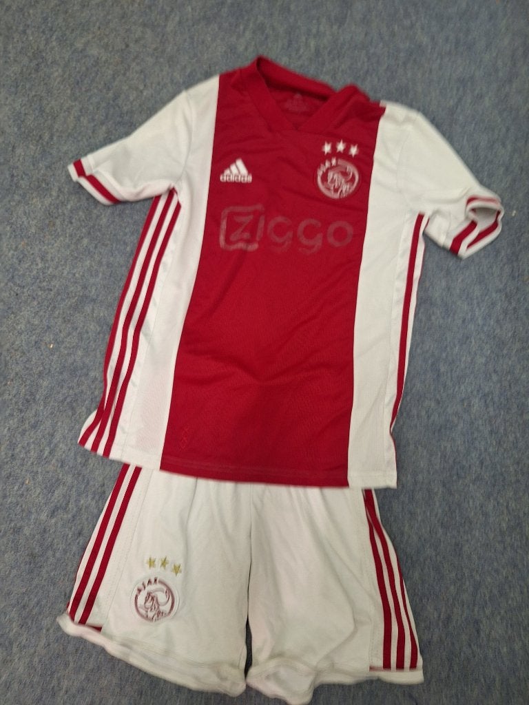 Mooi AJAX tenue maat 176 !!, Maat XS of kleiner, Ophalen of Verzenden, Gebruikt, Set