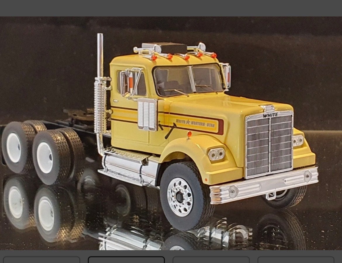 White Western Star 1970 IXO 1:43 schaalmodel, Ophalen of Verzenden, Nieuw, Bus of Vrachtwagen, Matchbox