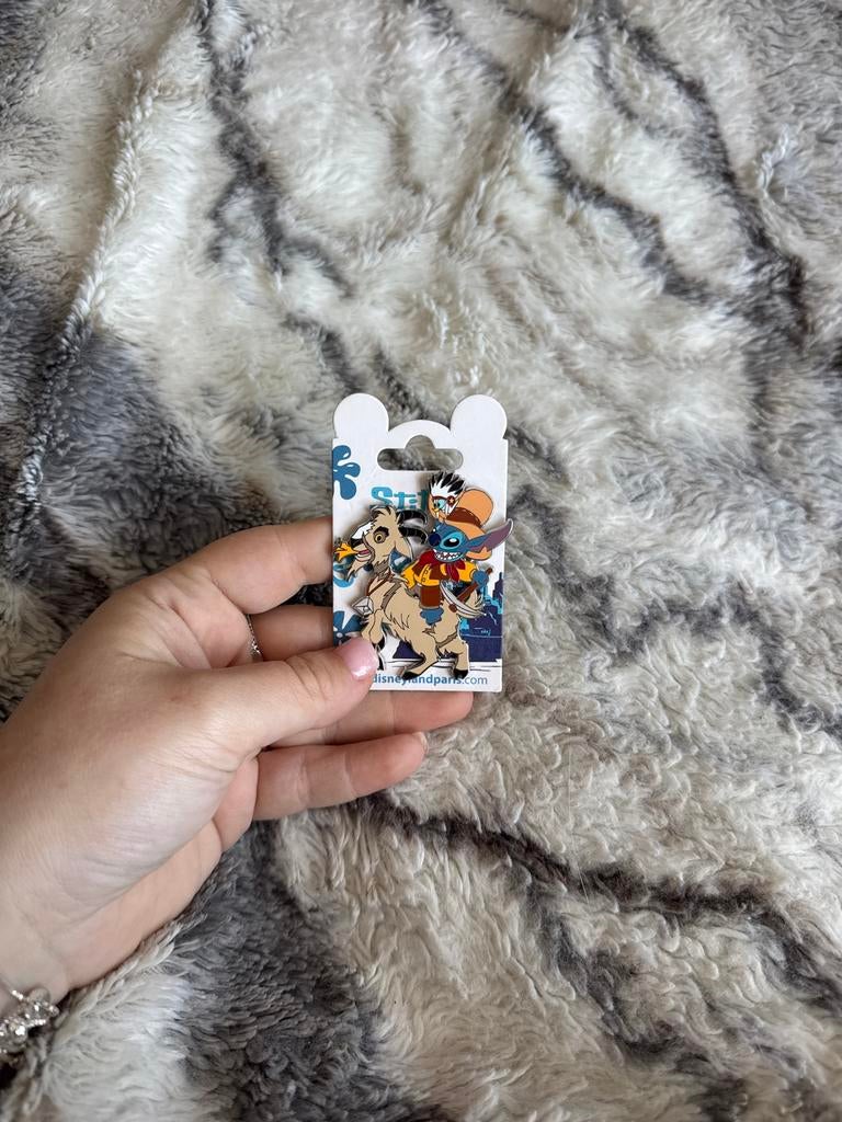 Disney Stitch Pin - Pirates of the Caribbean, Ophalen of Verzenden, Overige figuren, Nieuw, Overige typen