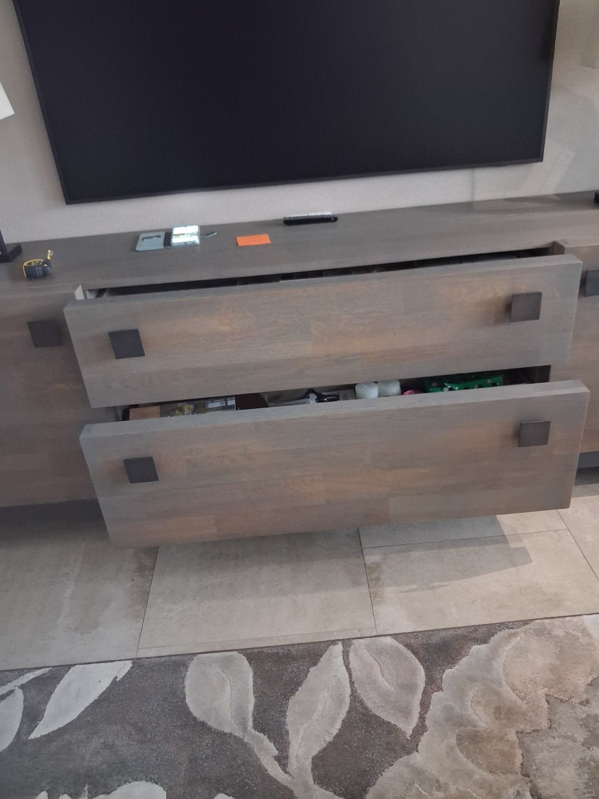 te koop teab dressoir in nieuwstaat, Huis en Inrichting, Ophalen, Met deur(en), Eikenhout, Zo goed als nieuw