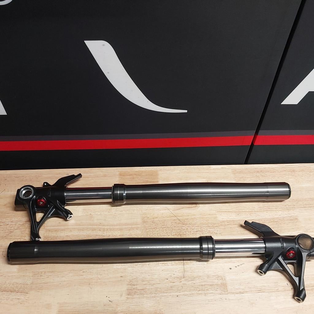 Showa voorvork set NIEUW Ducati V4/V2/1199/1299/899/959, Motoren, Ophalen of Verzenden, Nieuw