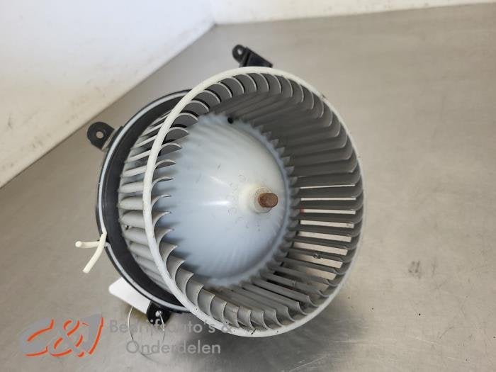 Kachel Ventilatiemotor van een Mercedes Vito, Gebruikt, -, Ophalen of Verzenden, -