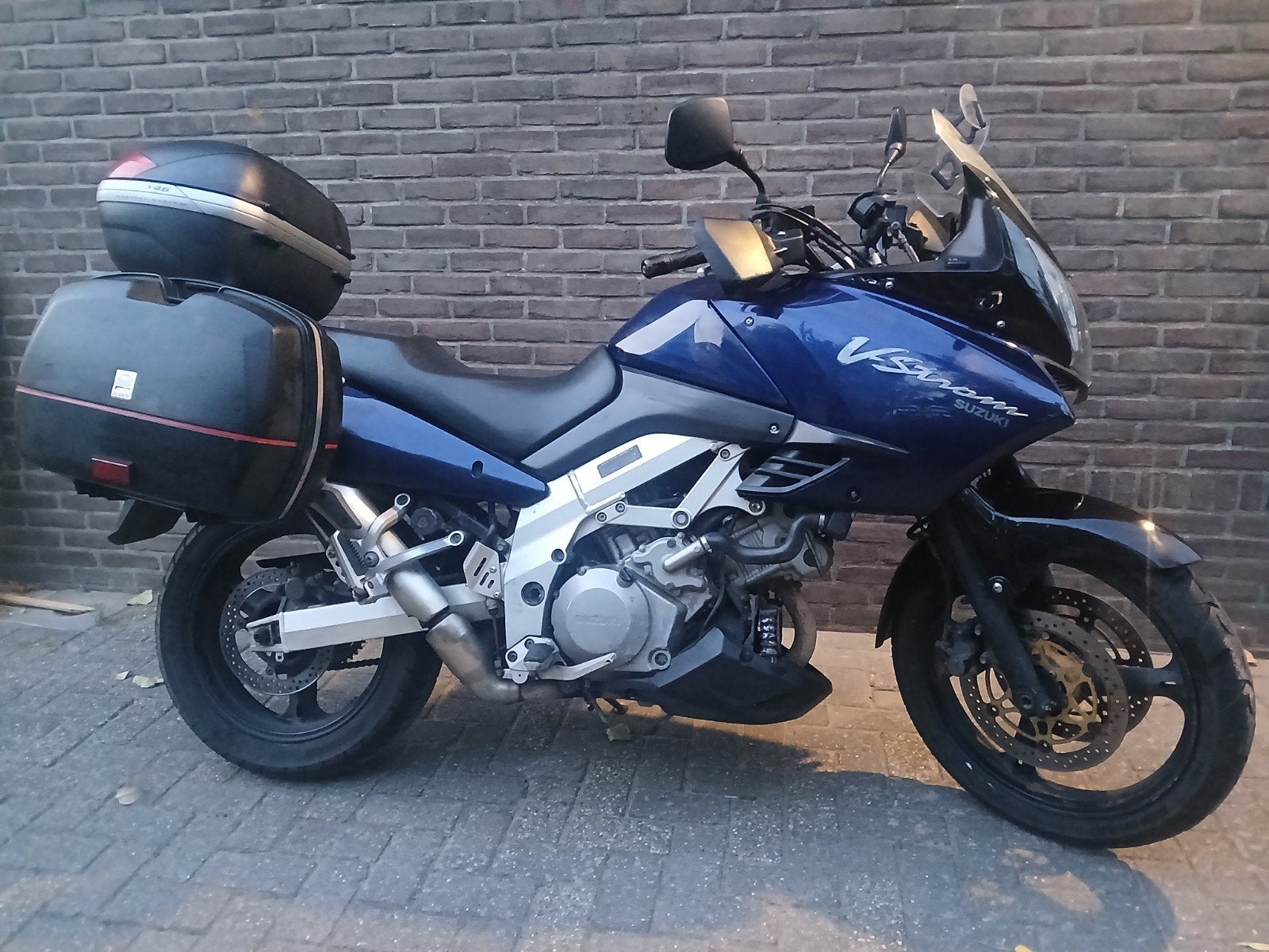 Suzuki V-Strom Toermotor - Klaar voor avontuur!, 2 cilinders, Motorrijbewijs A, Gebruikt, Particulier