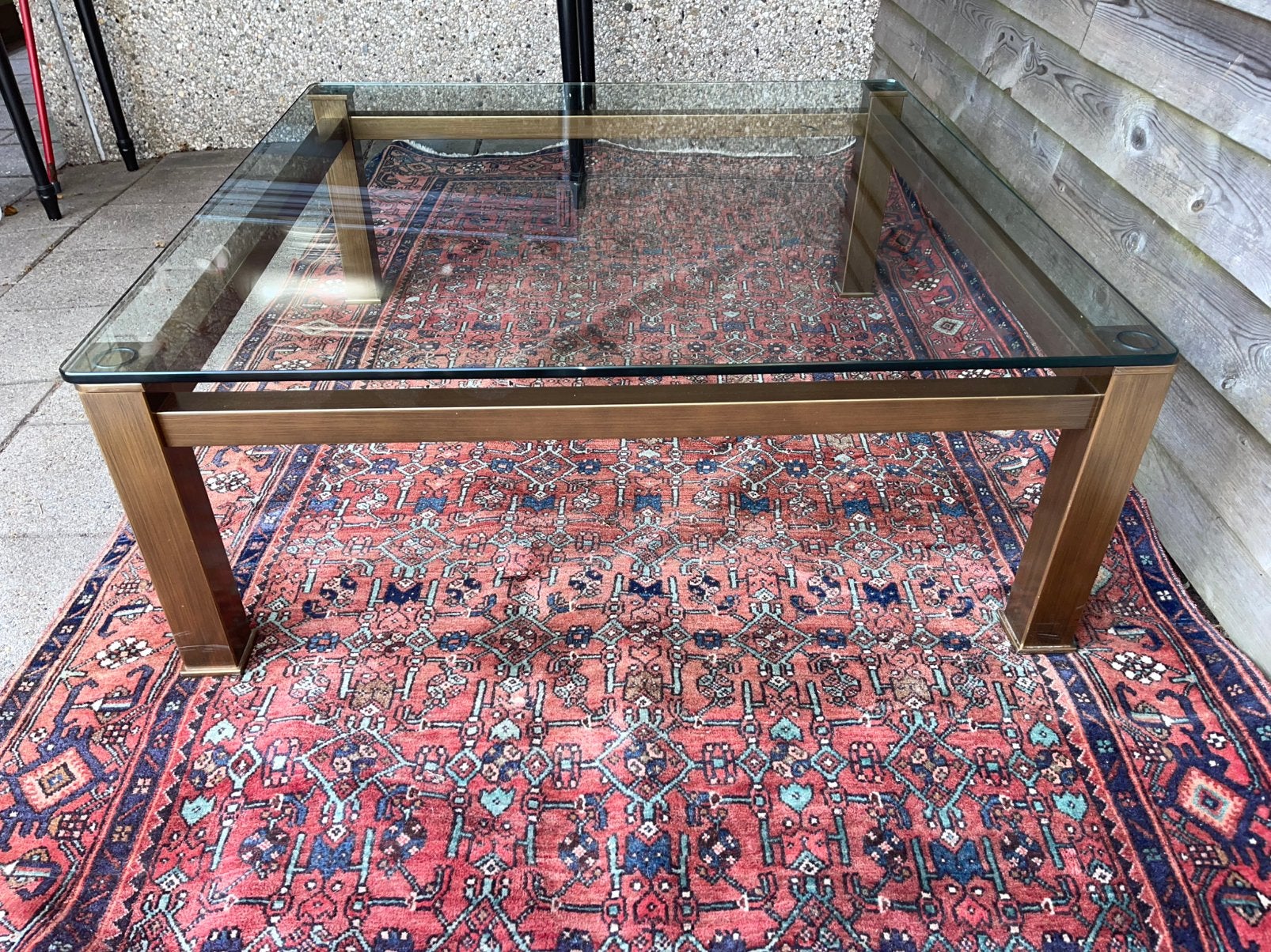 Salontafel met glasplaat onderstel brons kleurig, Ophalen, Zo goed als nieuw