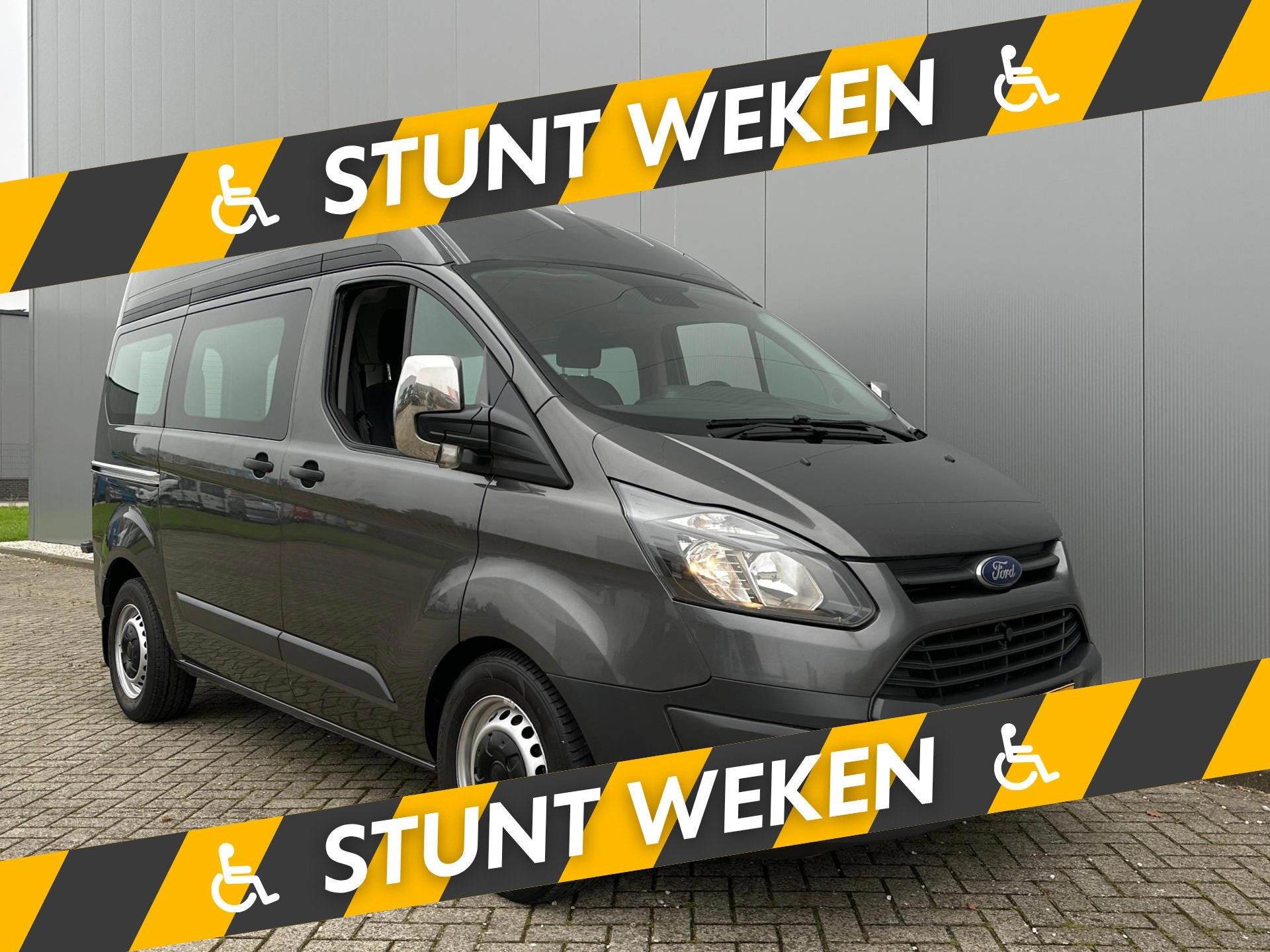 Ford Transit Custom 2018 Rolstoelbus Automaat | Rolstoel VOO, Auto's, Bestelauto's, Gebruikt, Zwart, 4 cilinders, Origineel Nederlands