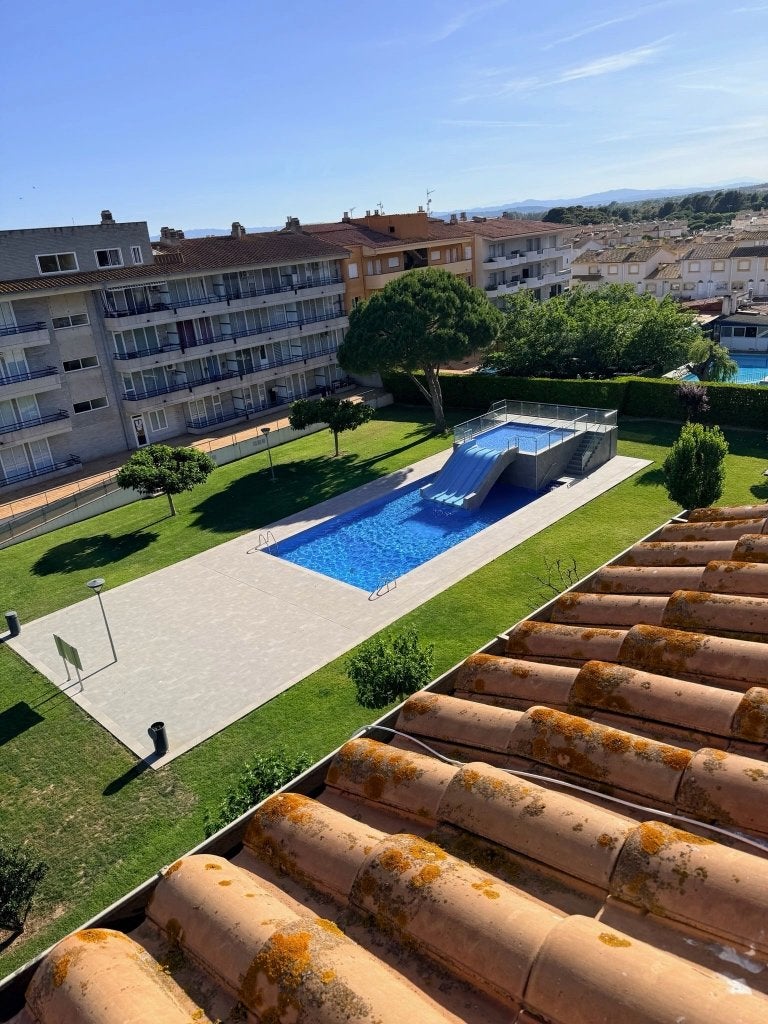 Gemeubileerd appartement voor verhuur aan de Costa Brava, Wasmachine, Dorp, Costa Brava, Appartement
