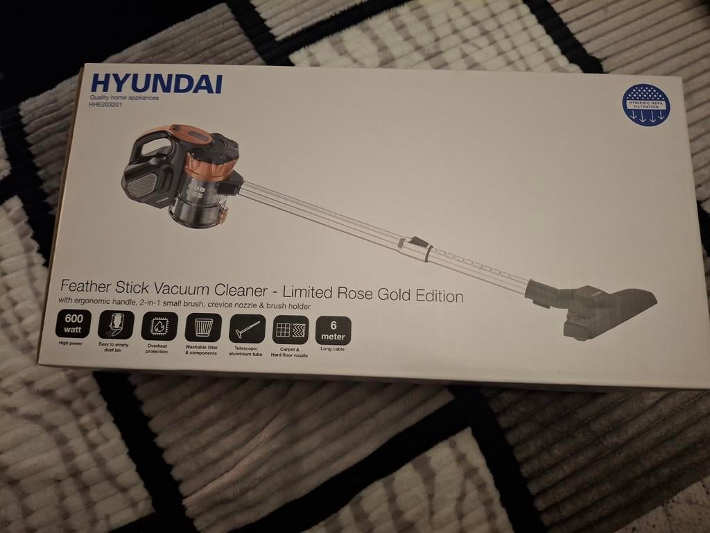 Hyundai Feather Stick Stofzuiger - Rose Goud Editie, Ophalen, Nieuw, Reservoir, Minder dan 1200 watt