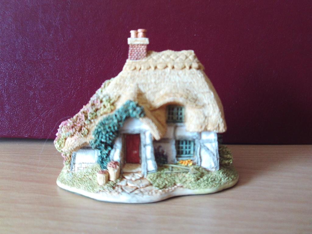 Lilliput Lane - Boxwood Cottage, Ophalen of Verzenden, Zo goed als nieuw, Overige typen