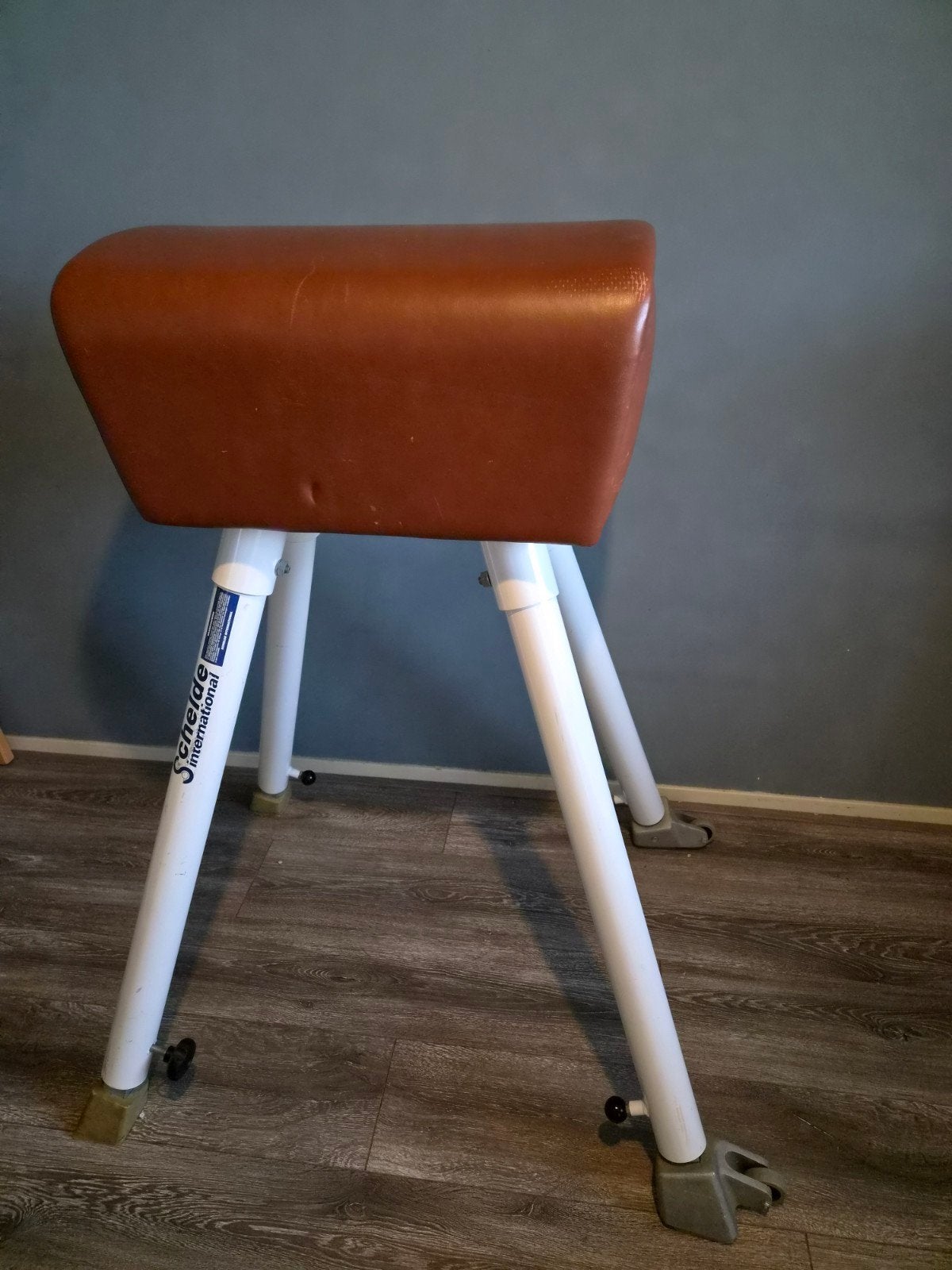 Turnbok Schelde International, Sport en Fitness, Ophalen, Gebruikt, Bruin, Materiaal