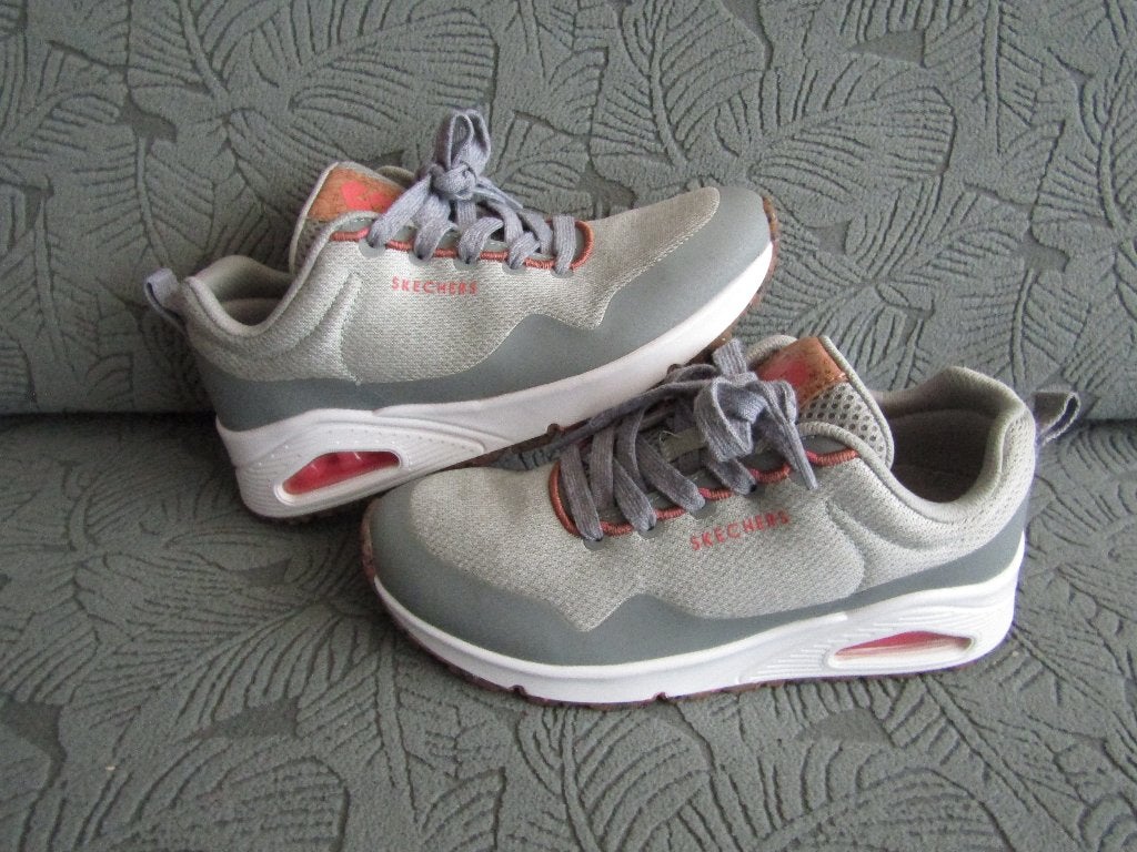 Mooie Skechers maat 36 zachtgroen Memory Foam, Jongen of Meisje, Schoenen, Zo goed als nieuw, Skechers