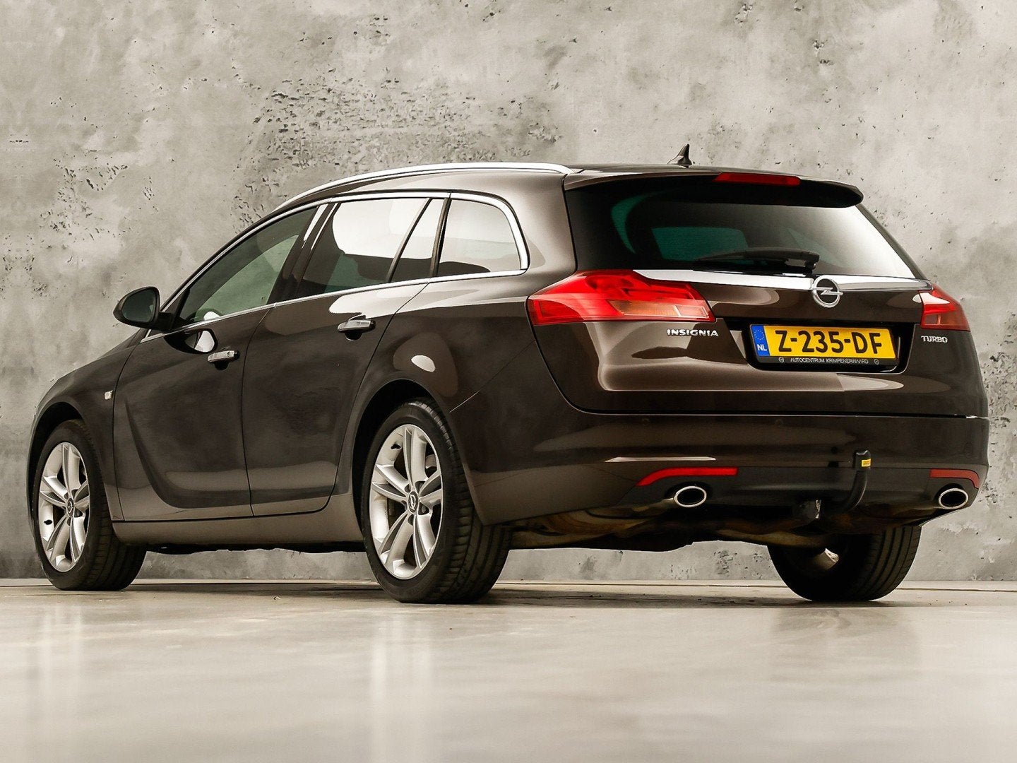 Opel Insignia 1.6 T Innovation Sport 179Pk (NAVIGATIE, CLIMA, Voorwielaandrijving, Stof, Gebruikt, Zwart