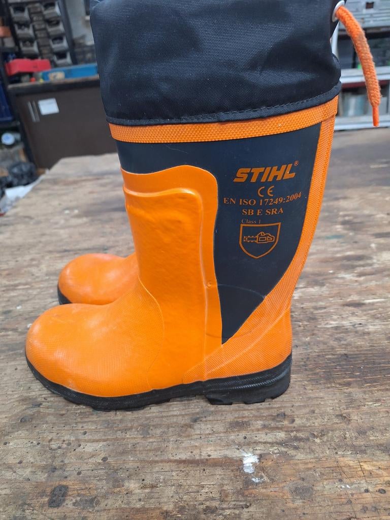Stihl veiligheidslaarzen - Eenmaal gedragen, Ophalen of Verzenden, Zo goed als nieuw