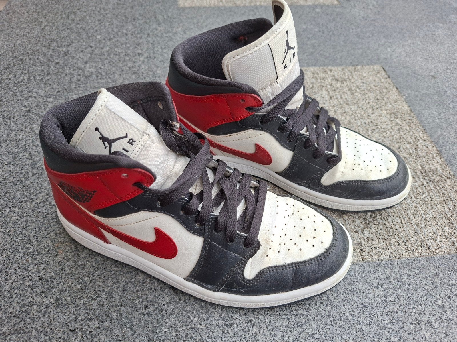 Nike air Jordan 1 MID sneakers, Ophalen, Jongen of Meisje, Schoenen, Zo goed als nieuw