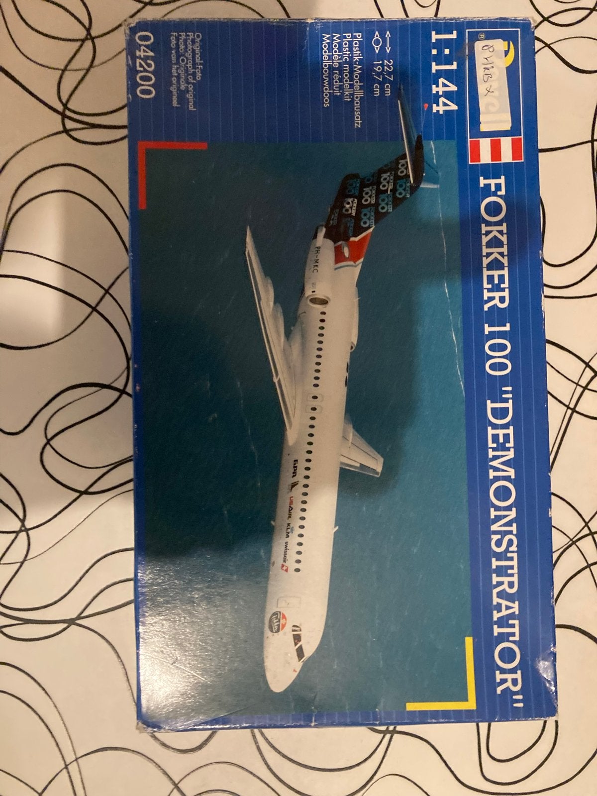 Revell Fokker 100 "Demonstrator" Modelbouwdoos 1:144, 1:144 tot 1:200, Revell, Nieuw, Ophalen of Verzenden
