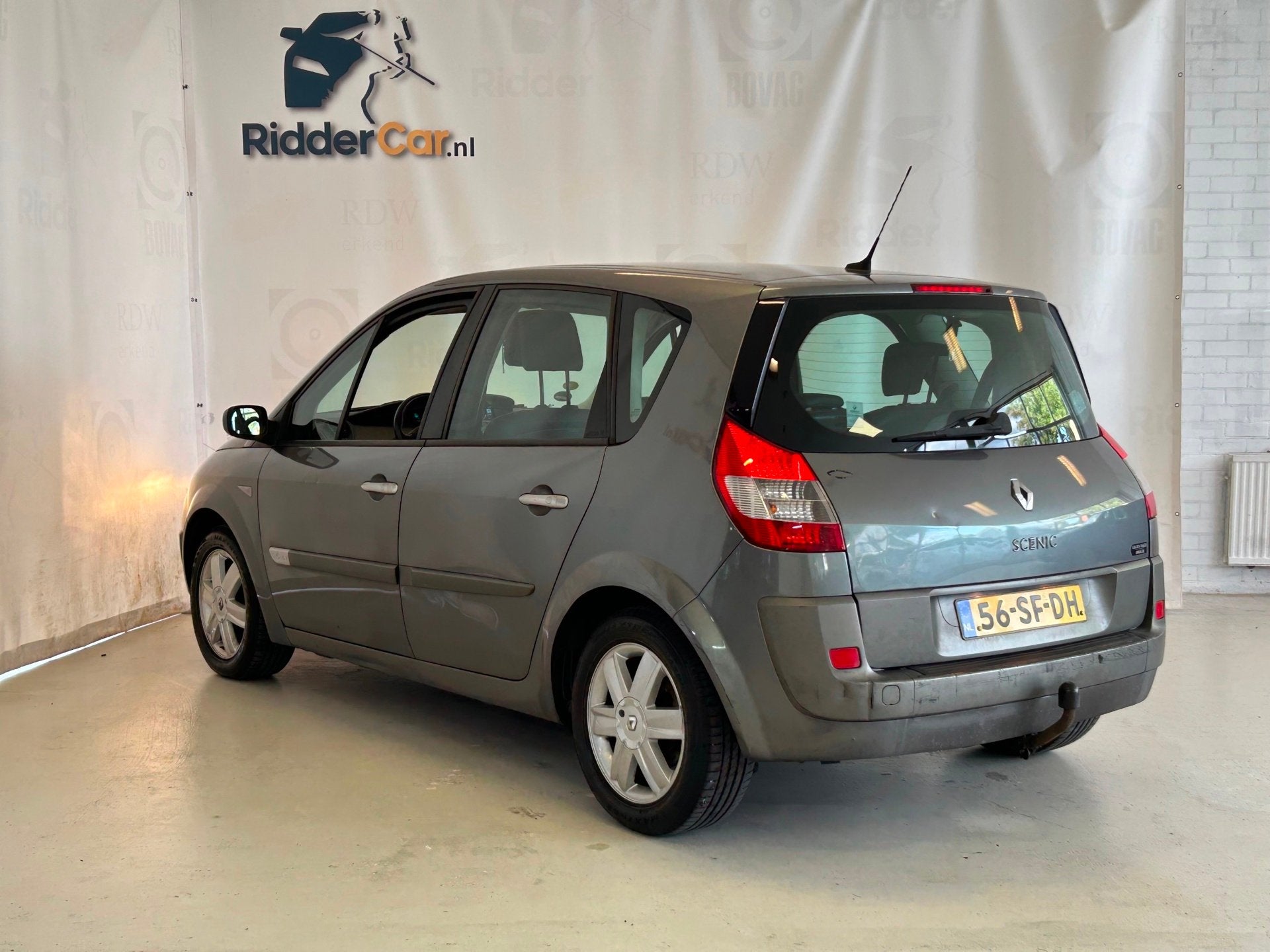 Renault Scénic 1.6-16V Tech Line|AUTOMAAT|NAVI|CRUISE|ELEK, Auto's, Renault, 1345 kg, Gebruikt, Zwart, 4 cilinders