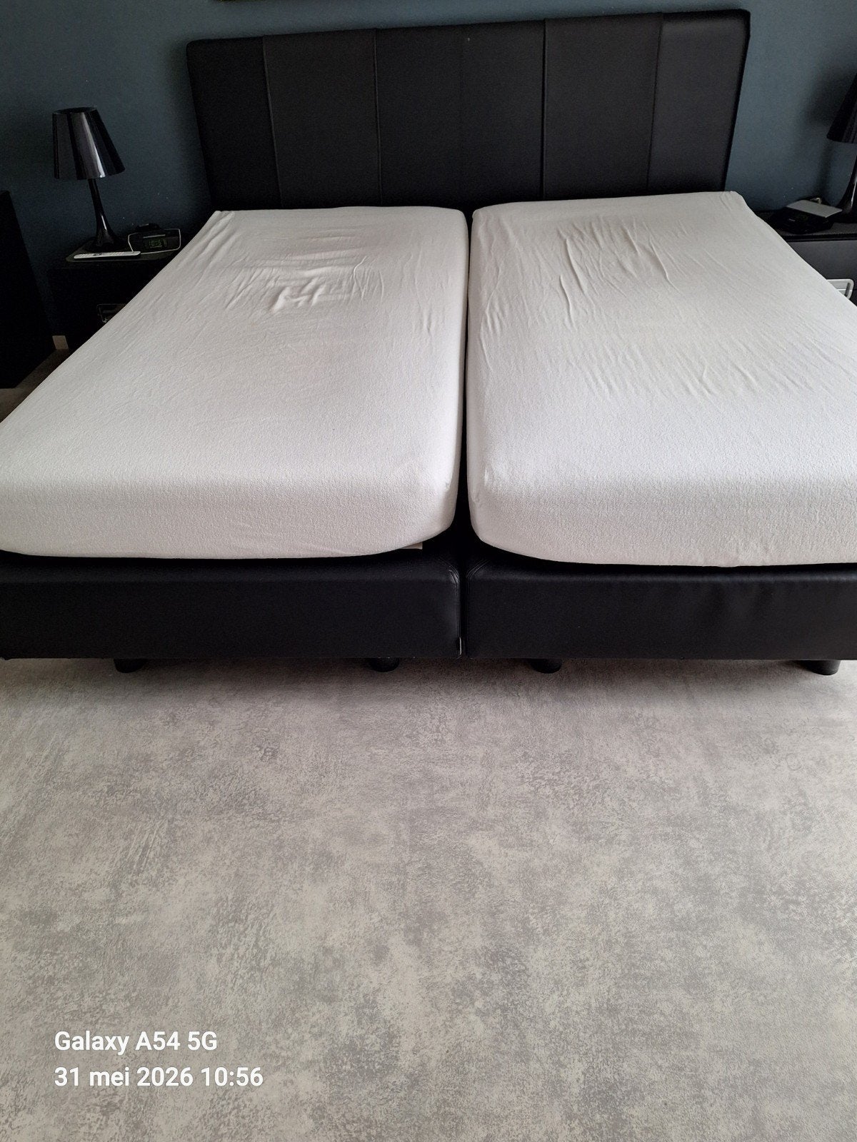Auping boxspring 180x200 met hoofdbord en matrassen, Ophalen, Overige materialen, Gebruikt, Zwart