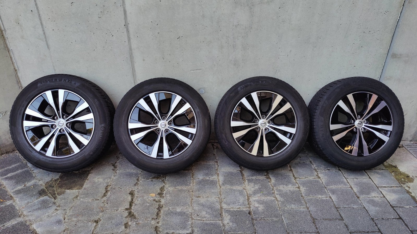 Diverse Volvo velgen/sets, Ophalen, Zomerbanden, Banden en Velgen