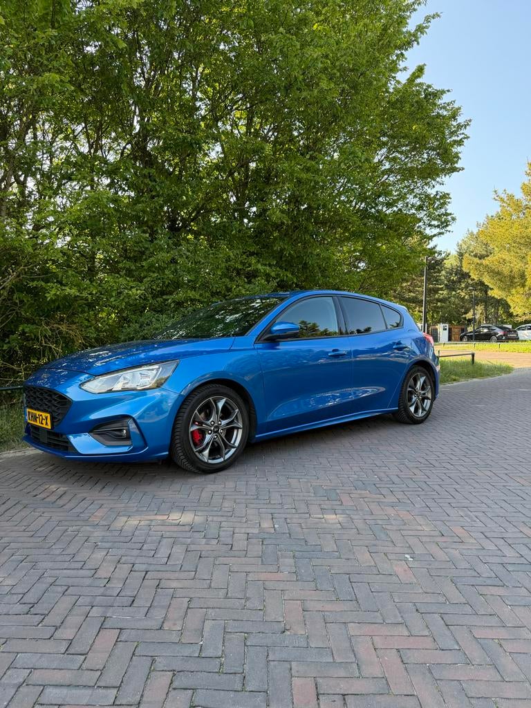 Ford Focus ST-line 1.0 Ecoboost 125PK blauw, Auto's, Ford, 125 pk, Parkeerassistent, Blauw, Handgeschakeld
